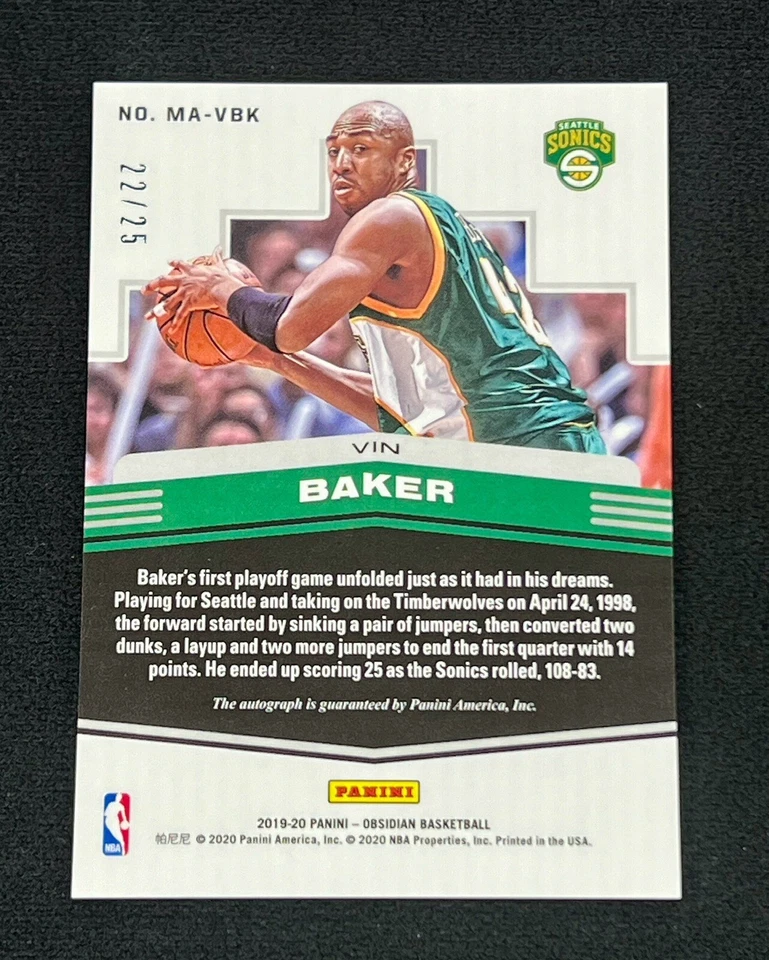 2019 Panini Obsidian Matrix Autographs Electric Etch Green #14 VIN BAKER SSP /25 - Image 2 of 2