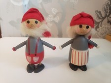 Vintage Lot of 2 4-1/4 Wooden Swedish Dolls F...