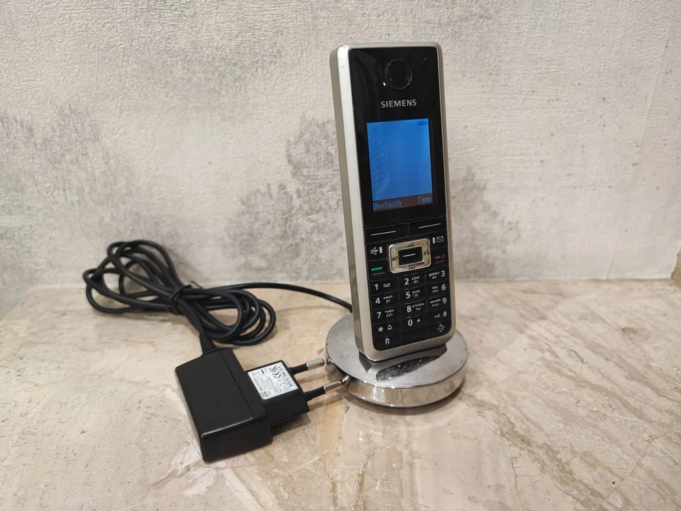 Siemens Gigaset SL56 handset with charging station 3pcs + Base station SL560 - Image 3 of 4