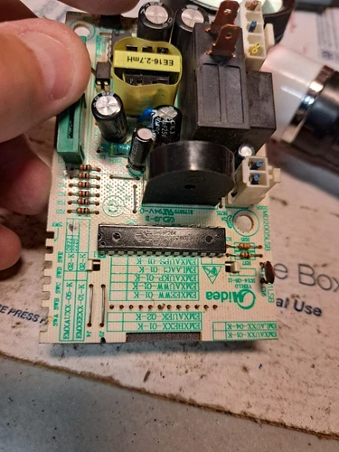 PRINTED CIRCUIT BOARDS AND MOTHERBOARDS