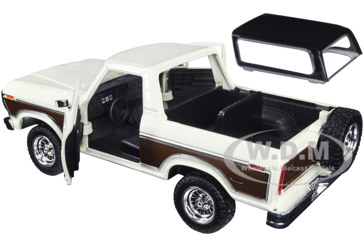 モーターマックス 1/24 1978 フォードブロンコ BEIGE/BROWN Amazon.com: 1978 Ford Bronco 1:24 Diecast Model Car SUV