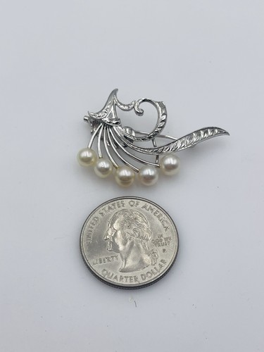Mikimoto Vintage Sterling Silver Cultured White Akoya Pearl Pin - Picture 2 of 5