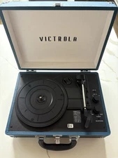 Victrola Portable Bluetooth blue  Suitcase Record Player Model VSC-550BT