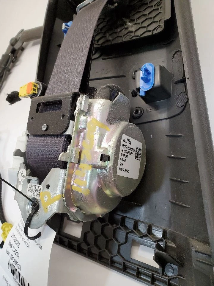 2014 - 2015 CHEVROLET IMPALA Seat Belt Front VIN 1 4th Digit New Style Driver Foto 3 de 4