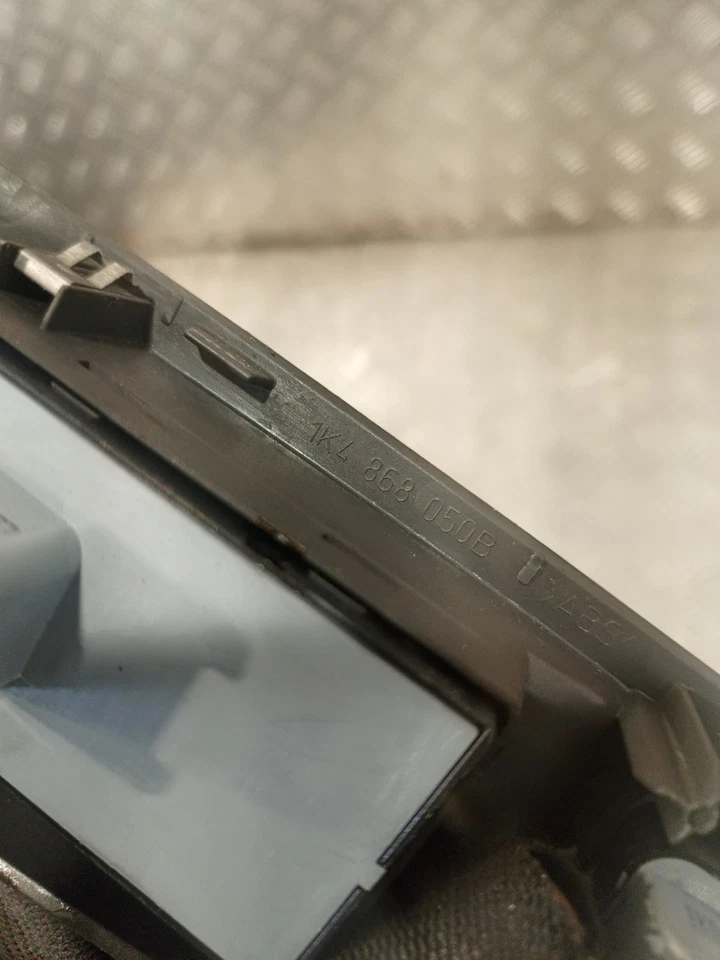 2006 VOLKSWAGEN GOLF MK5 СО СТОРОНЫ ВОДИТЕЛЯ ПЕРЕДНЕЕ СТЕКЛО ПЕРЕКЛЮЧАТЕЛЬ 1K4868050B #9 - Изображение 3 из 3