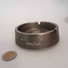 Marlboro Aschenbecher Metallguss 10-11 cm Durchmesser, ca. 360 gr. Gewicht 