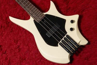 HEX Guitars NB300 Ivory E-Bassgitarre