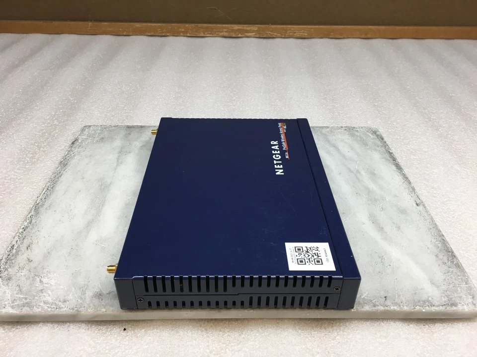 Netgear Prosafe WG302 802.11g Commercial Wireless Access Point No Antennas incl. - Image 3 of 4