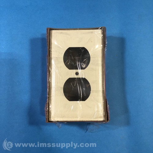 Wiremold V3043BE 3000 Series Raceway, DPLX Receptacle FNFP | eBay UK