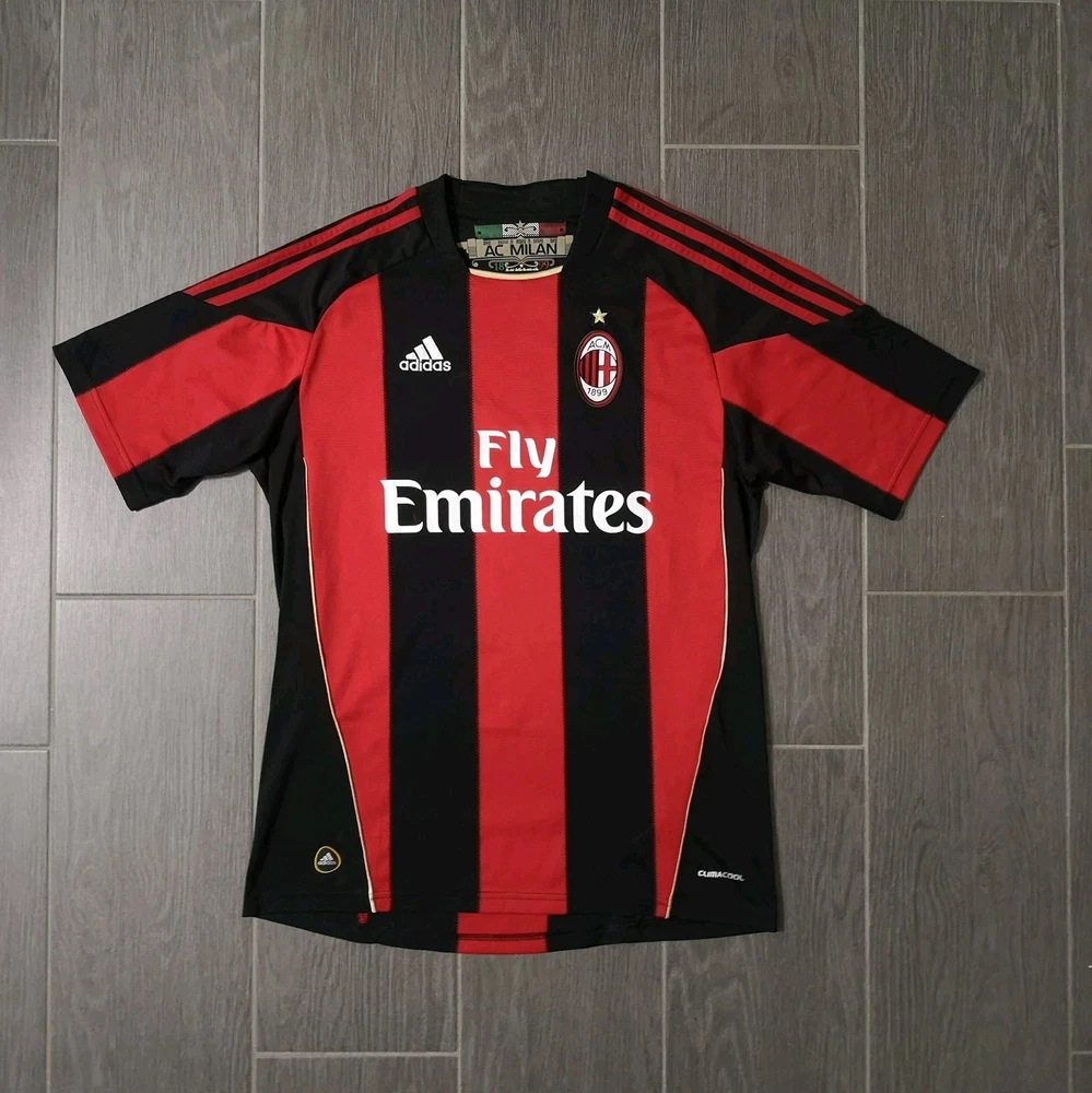 Vintage Retro 2010/11 AC Milan Heim Trikot Größe: M Pashanim Y2K Fußball Adidas
