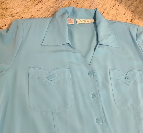 Vintage Kathy Che Size 12 Button Up Blouse Blue Polyester Office Pockets - Picture 8 of 13