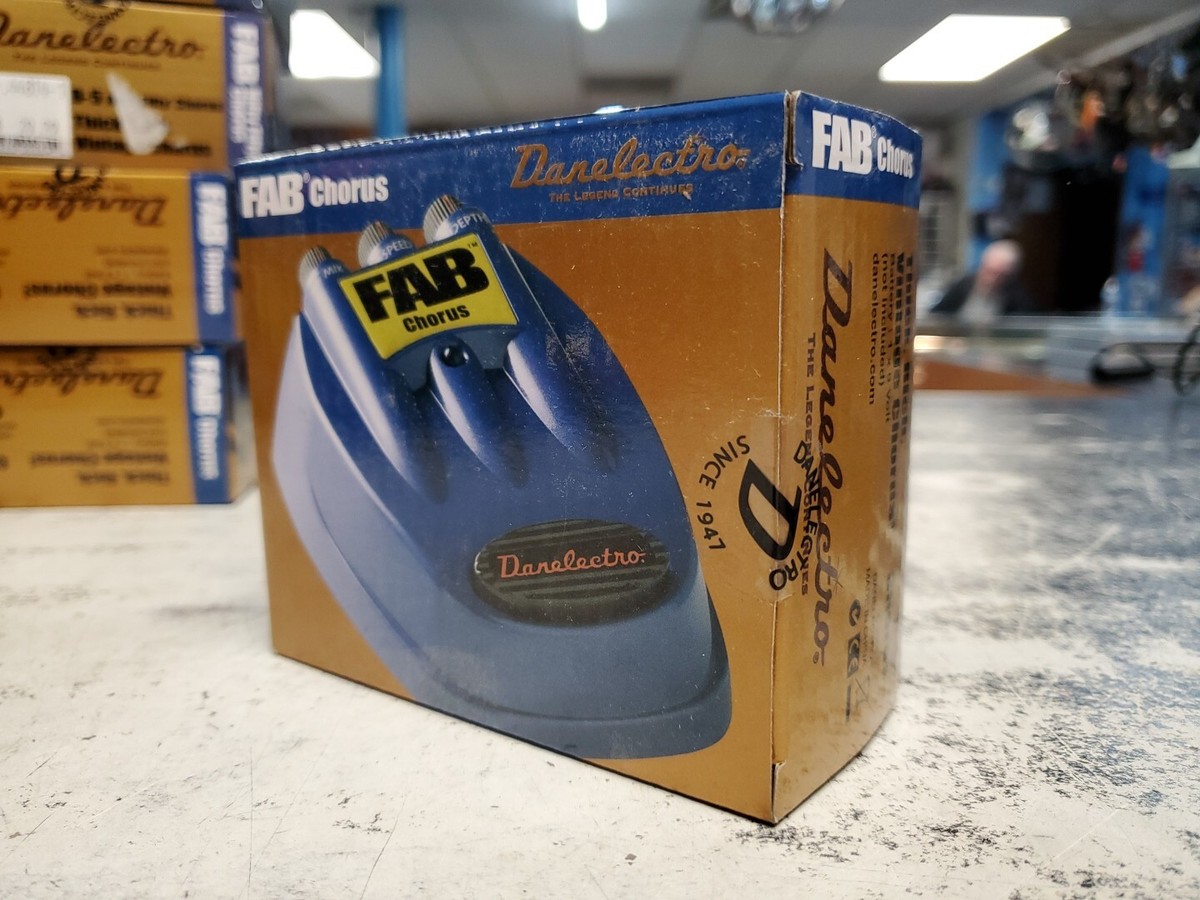 Danelectro FAB Chorus Pedal GUITAR EFFECTS STOMP BOX