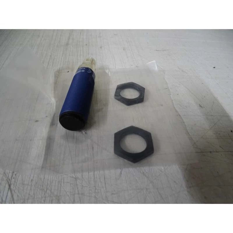 XUB0AKSNM12T Sensor Photoelectric - Sender - 12 24 Vcc - M12 - Image 4 of 4