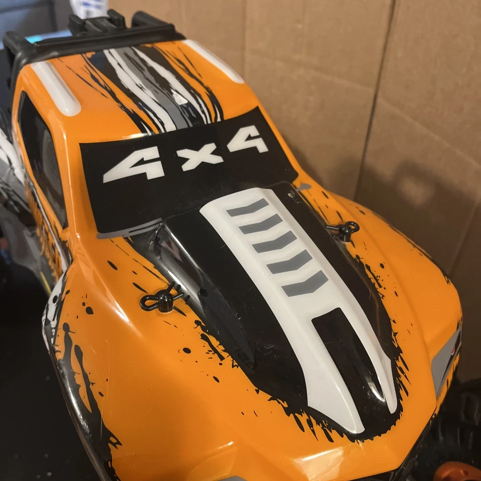 Monster Truck RC MONSTER 4X4 KID GALAXY probado Foto 4 de 4