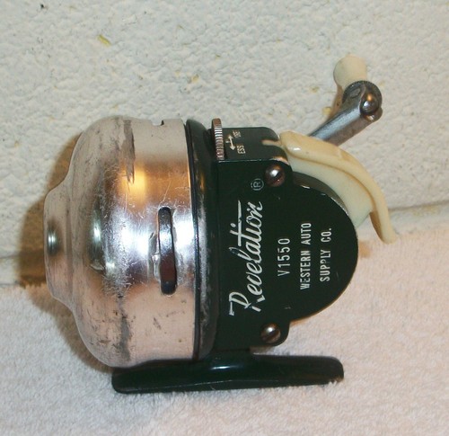 Vintage Revelation V1550 Western Auto Supply Spin-Cast Angelrolle guter Zustand