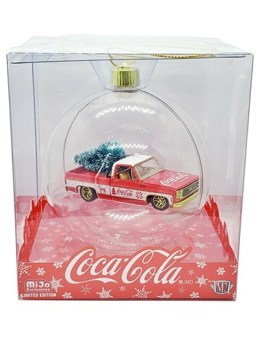 M2 1:64 1973 RED CHEVY FLEETLINE W/TREE "Coca-Cola Ornament"  53500-MJS01 chase