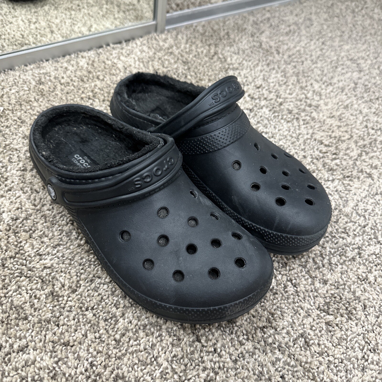 black crocs size 11