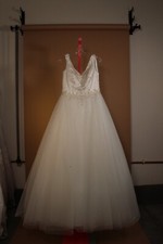 alfred angelo wedding dress, ivory, A-line , sequin,