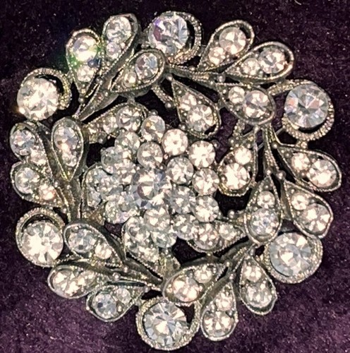 Crystal Rhinestone Brooch Pin pendant Silvertone bail for chainVintage - Picture 1 of 3