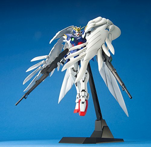 MG 1/100 XXXG-00W0 1/100 Wing Gundam Zero Custom BAN129454 JAPAN