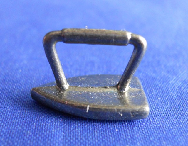 Monopoly Retired Iron Gunmetal Replacement Game Token Piece Part Mover 