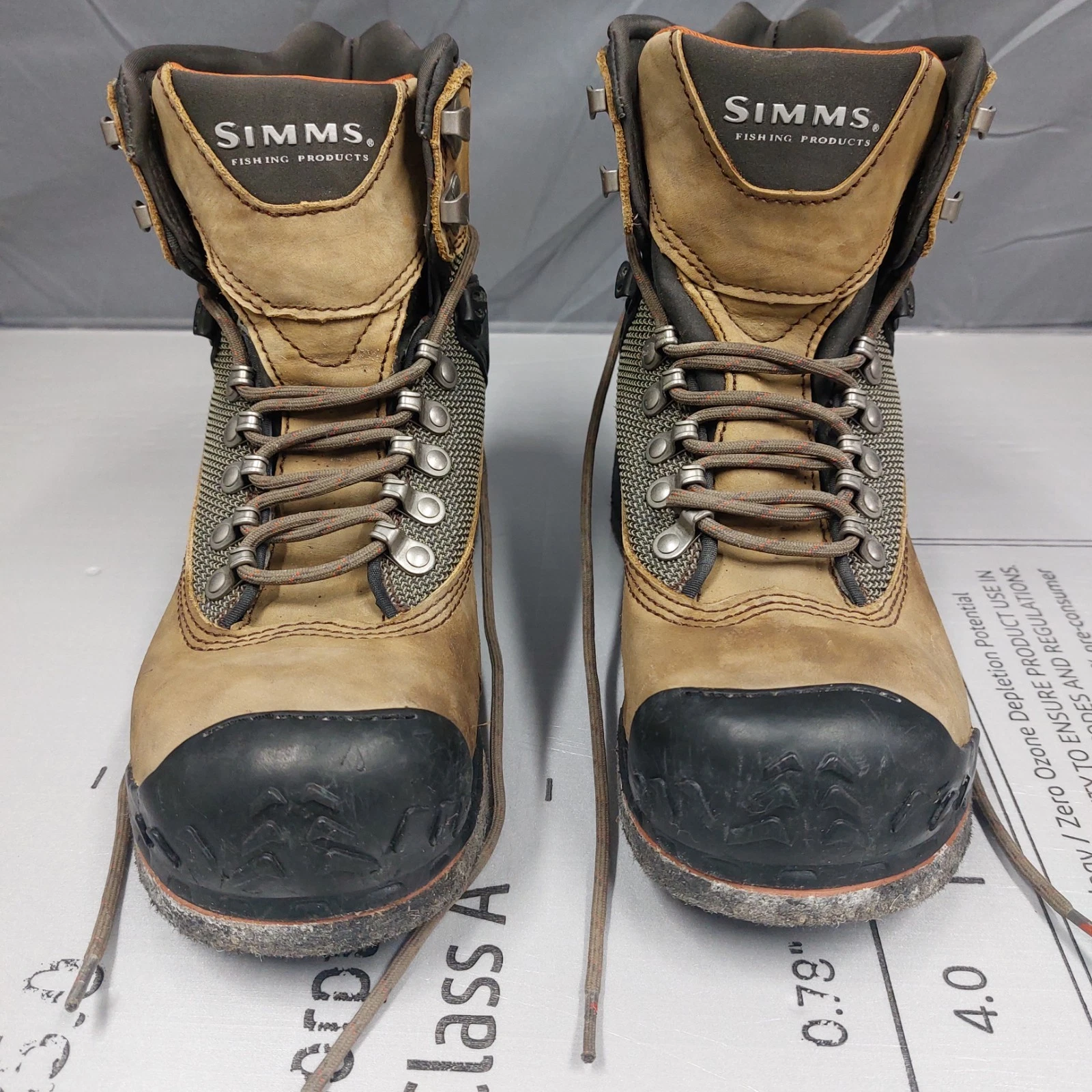 Simms guide boots felt sole with waders