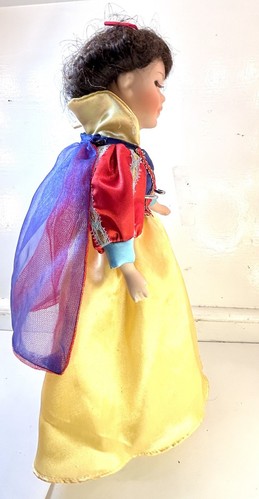 Vintage Snow White Porcelain Doll 12" Victorian Beauty Fairy Tale Princess - Picture 2 of 20