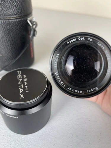 PENTAX Super TAKUMAR 1:2.5 / 135 mm Camera Lens, Asahi Optical Co. Japan W/ Case