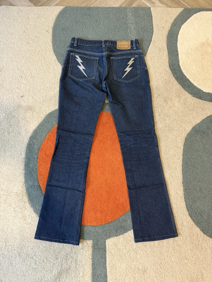 Темные вареные джинсы Betsey Johnson со средней посадкой размер P - Изображение 2 из 4