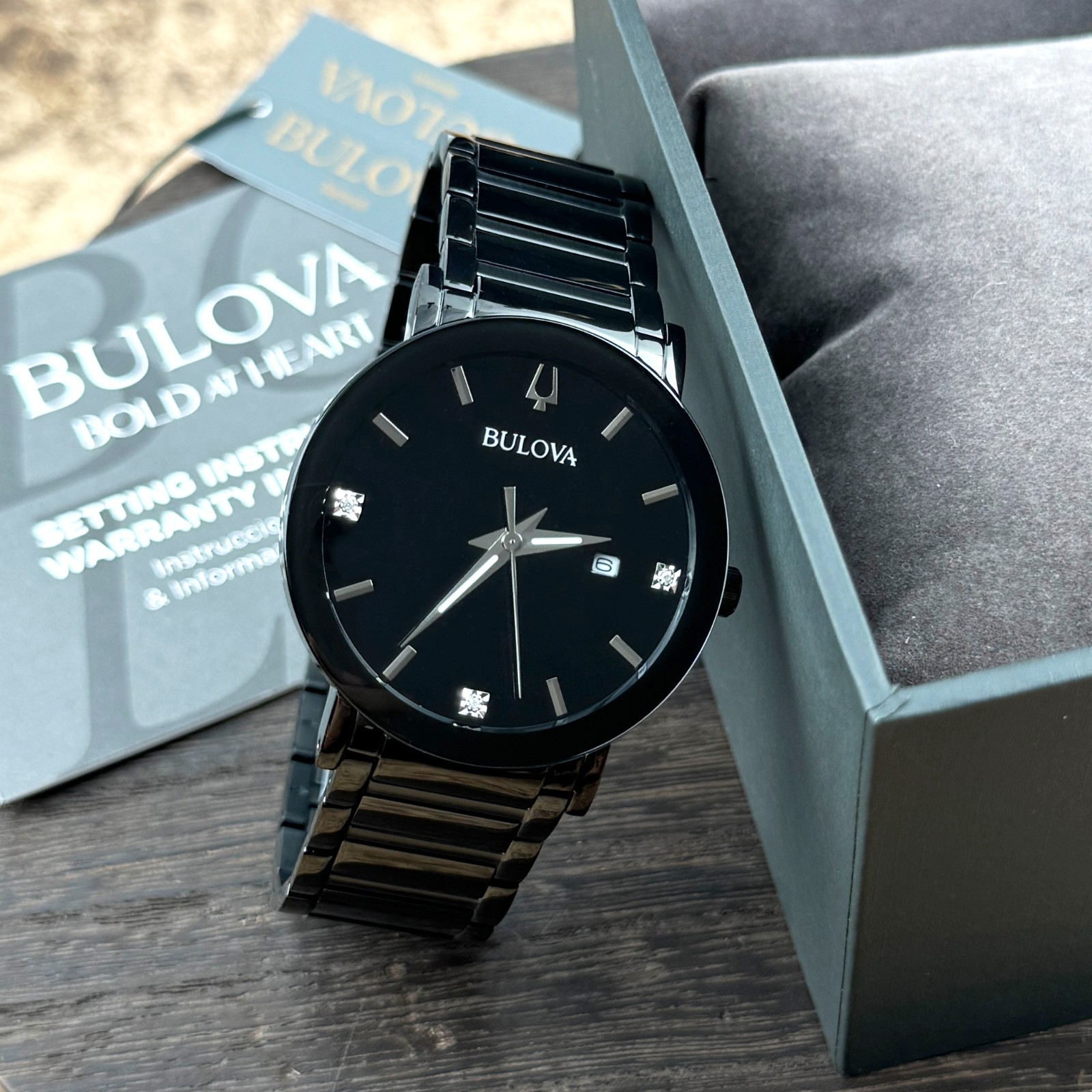 Наручные часы Bulova Futuro Modern Quartz