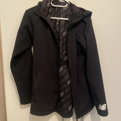 New Balance Schwarze Jacke Größe s