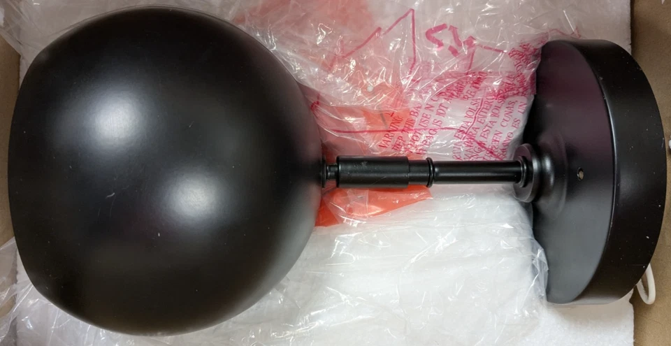 ILUMINACIÓN CAPITAL ISAAC 1 LUZ APLIQUE CON BRAZO AJUSTABLE NEGRO 5.875"W 636613MB Foto 2 de 4