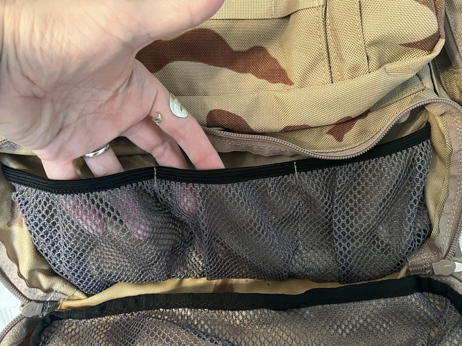 Camelbak Maximum Gear Tactical Backpack W/ Hydration Bladder Desert Camo NWOT