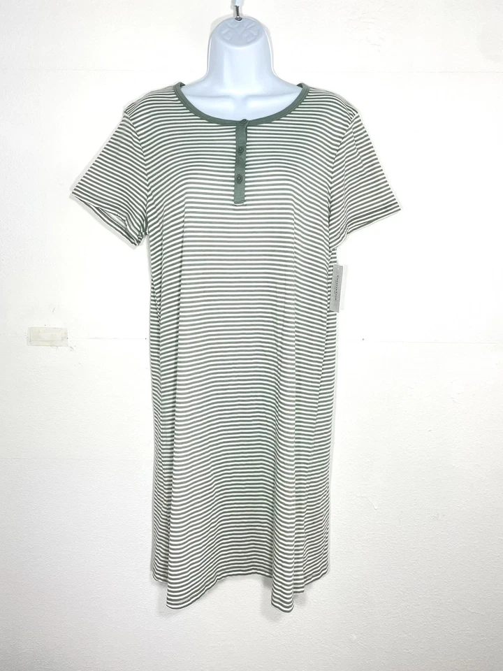 NWD Charter Club Women's size M Short-Sleeve Henley Sleep Shirt Green Stripe - Image 2 of 4