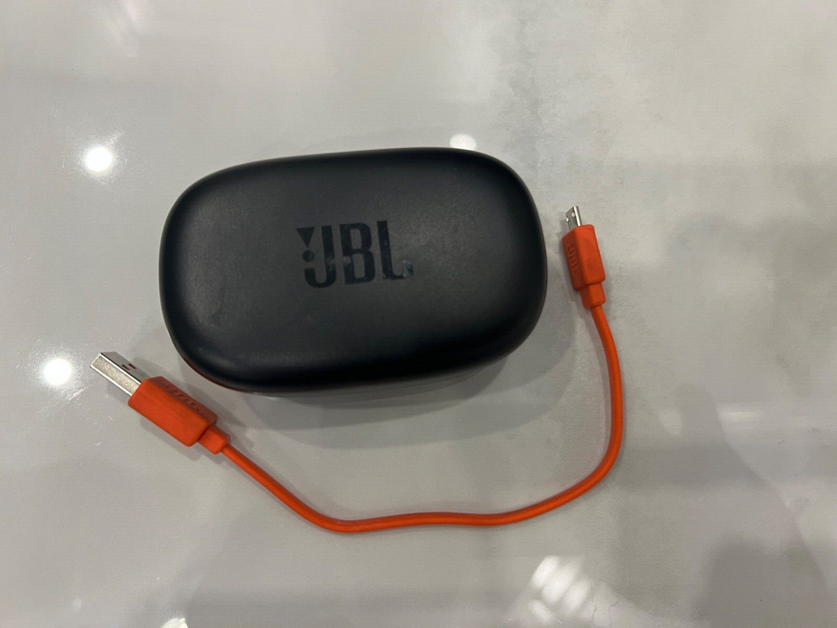 JBL Endurance Peak 3 True Wireless REPLACEMENT CHARGING CASE-BLACK