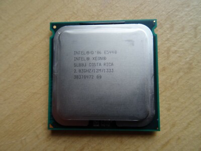 Intel Xeon E5440 Quad Core 4 x 2,83 Ghz /12M /1333 Sockel 771