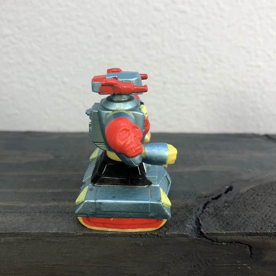 Bolsa de basura vintage ramo Plutor robot 2 pulgadas de alto LGTI Galoob robot de colección. Foto 3 de 4