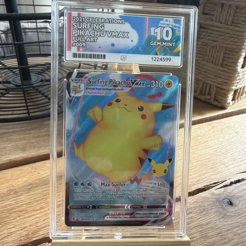 Surfing Pikachu VMAX 009/025 2021 Celebrations Holo Full Art Ace 10 English