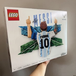 Éditions LEGO Célébration Lionel Messi 43018 – 1 427 pièces – Neuf dans la boîte