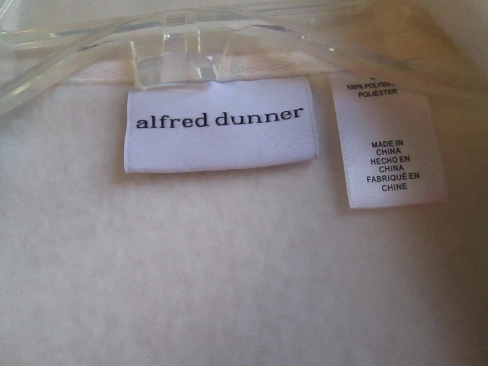 LADIES Fleece Size S_full zipper Jacket White-W/ flowers Alfred Dunner - Image 2 of 4