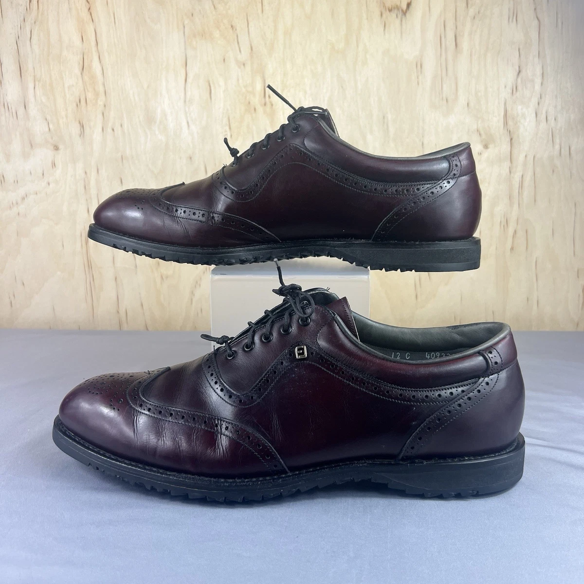 FootJoy Classics Golf Shoes Men\'s 12C Wingtip Oxford Spikeless 55608 Footjoy Classics Oxford Golf Shoes Wingtip | Mercari main image 2
