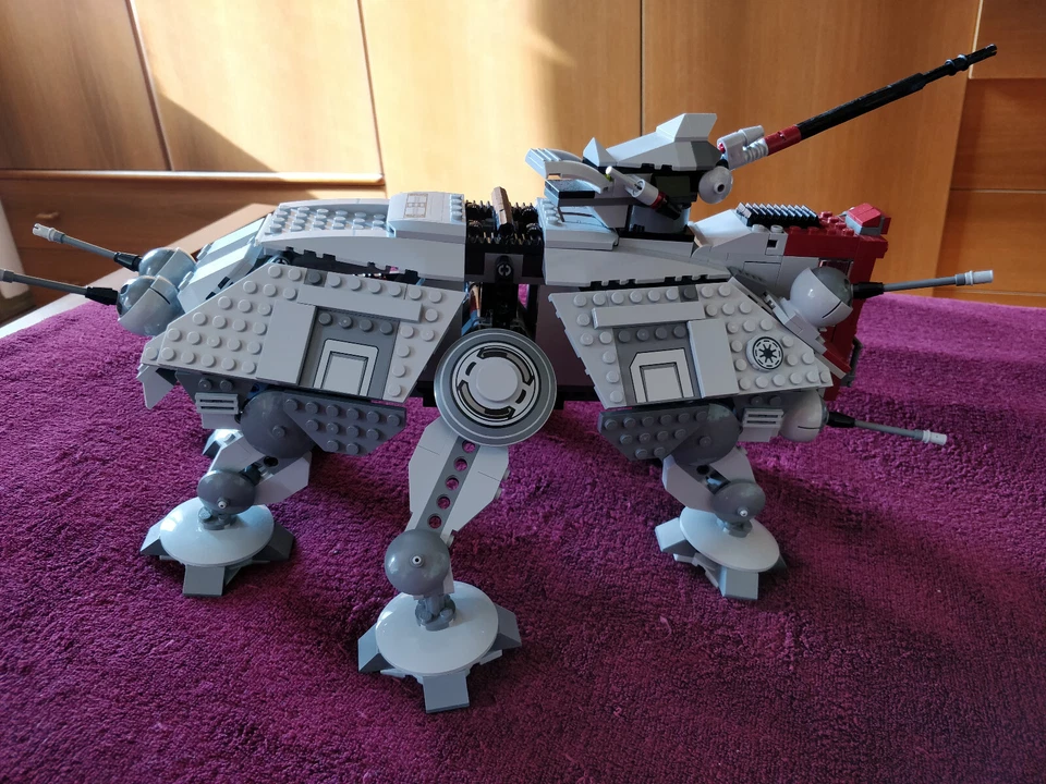 LEGO 75019, foto 2 di 5