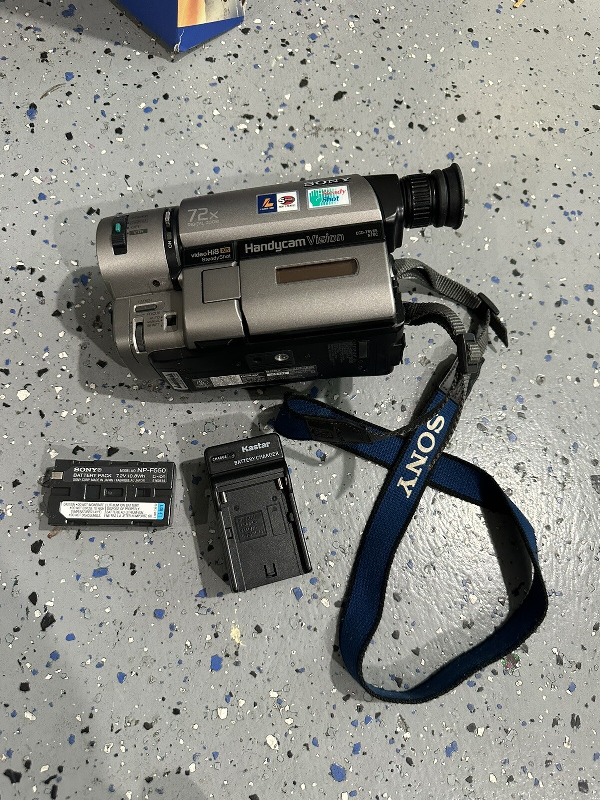 Sony CCDTRV65 Hi8 Camcorder eBay