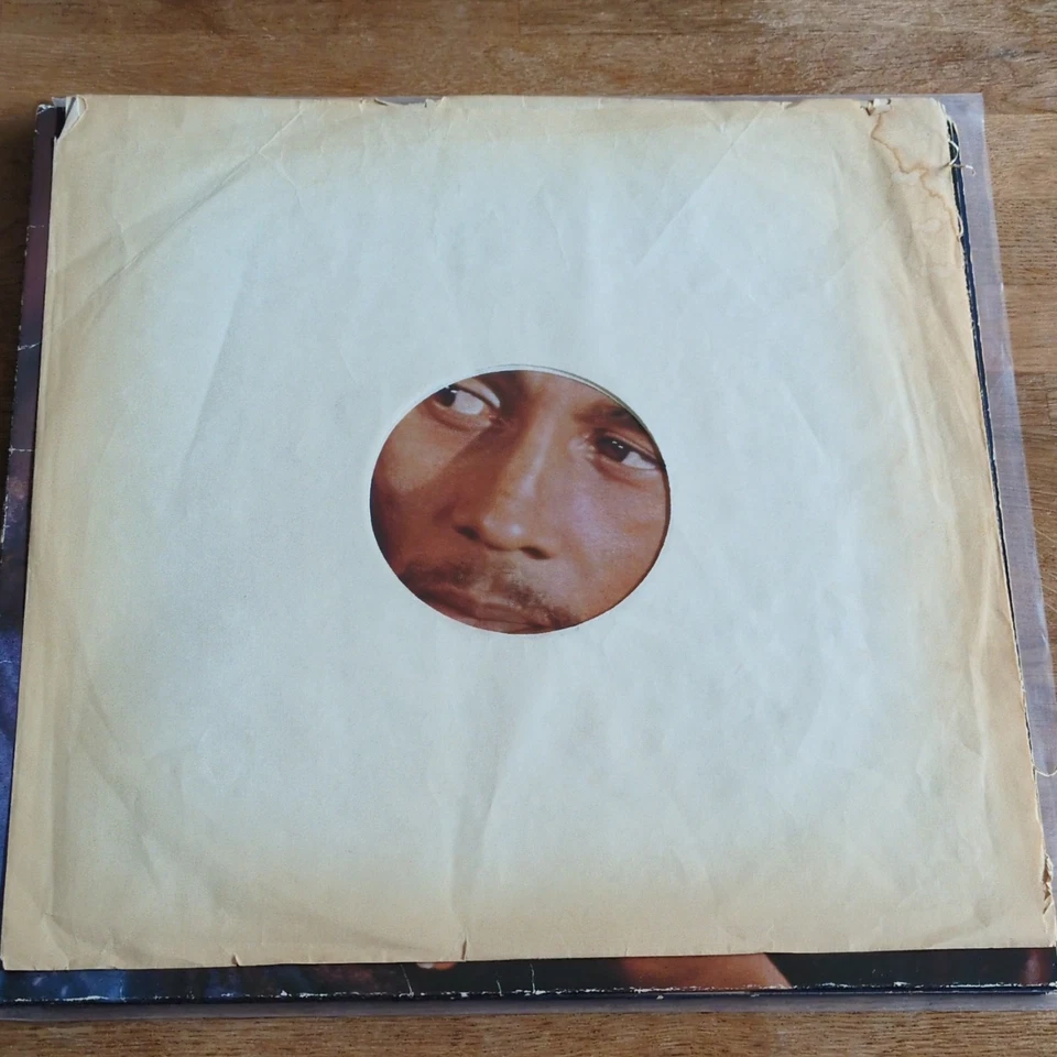 Bob Marley & The Wailers Legend · Lp · 1984, photo 4 of 5