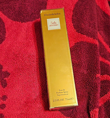 Elizabeth Arden 5th Avenue Eau de Parfum Spray, Regular Size 2.5 fl oz/75 mL