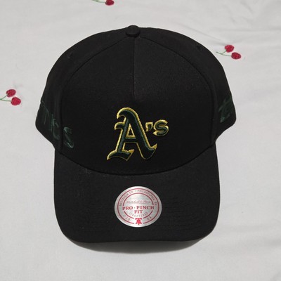 Mitchell & Ness Oakland Athletics Pro Pinch Fit Black/Green Adjustable Snapback