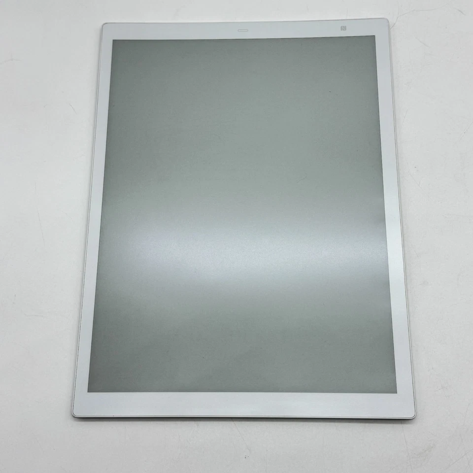 Fujitsu QUADERNO Flexible Electronic Paper 13.3 type A4 Size FMVDP41 White Gen.2 - Image 2 of 4