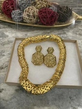 Basketweave Gold Tone Design Statement Necklace and Post Back Earrings