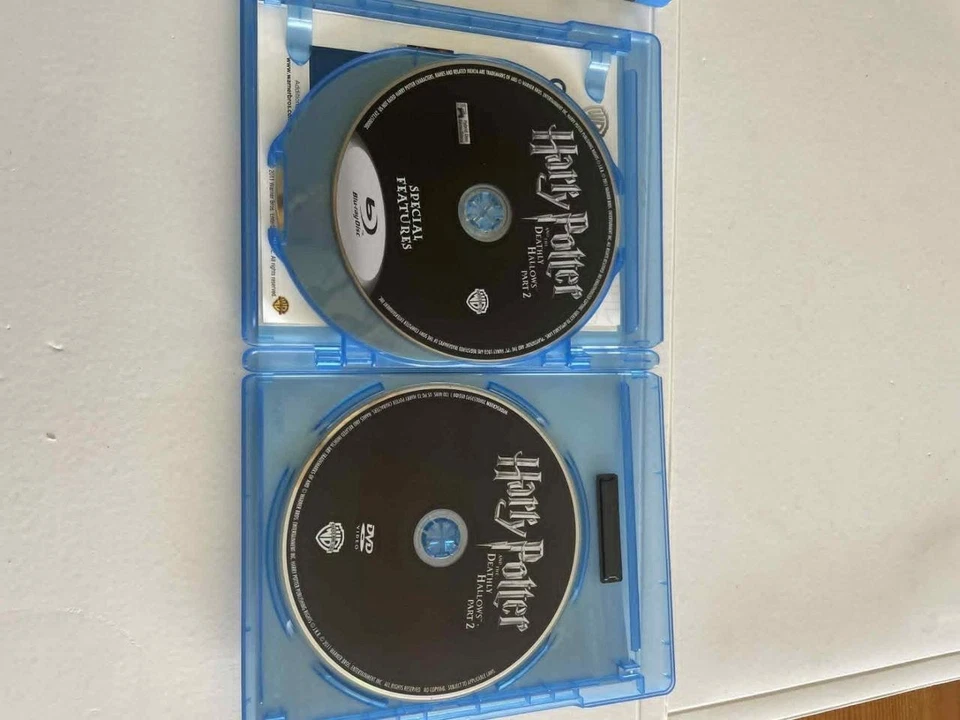 Harry Potter and the Deathly Hallows Part 2 Bluray Dvd With Great 3D Cover - Image 4 of 4
