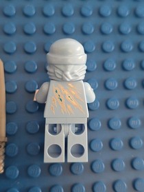 LEGO&reg; Ninjago NRG Zane Minifigure 9590 Cracked Torso Njo0069 Genuine Authentic 